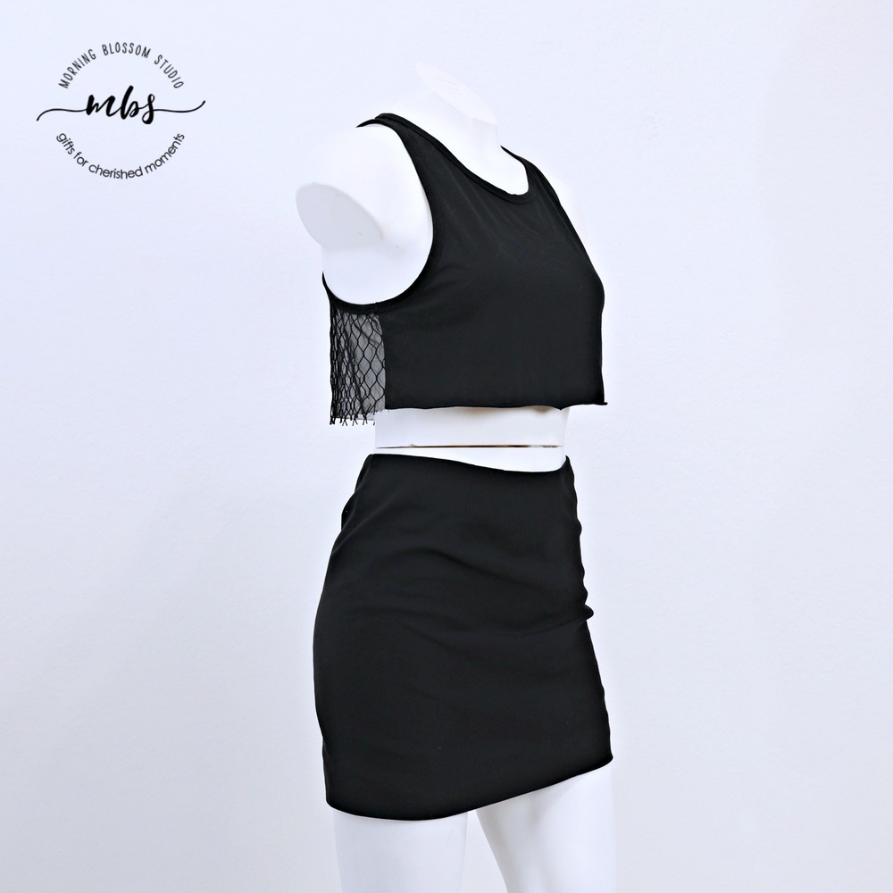 Alo Yoga Mesh Back Scoopโ Neck Athleisure Edgy Streetwear Tank Top Black Women S